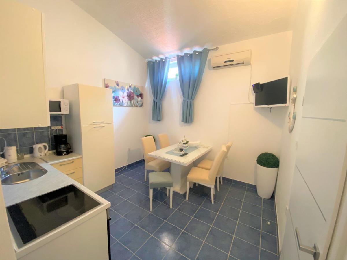 Apartment Sea Макарська Екстер'єр фото